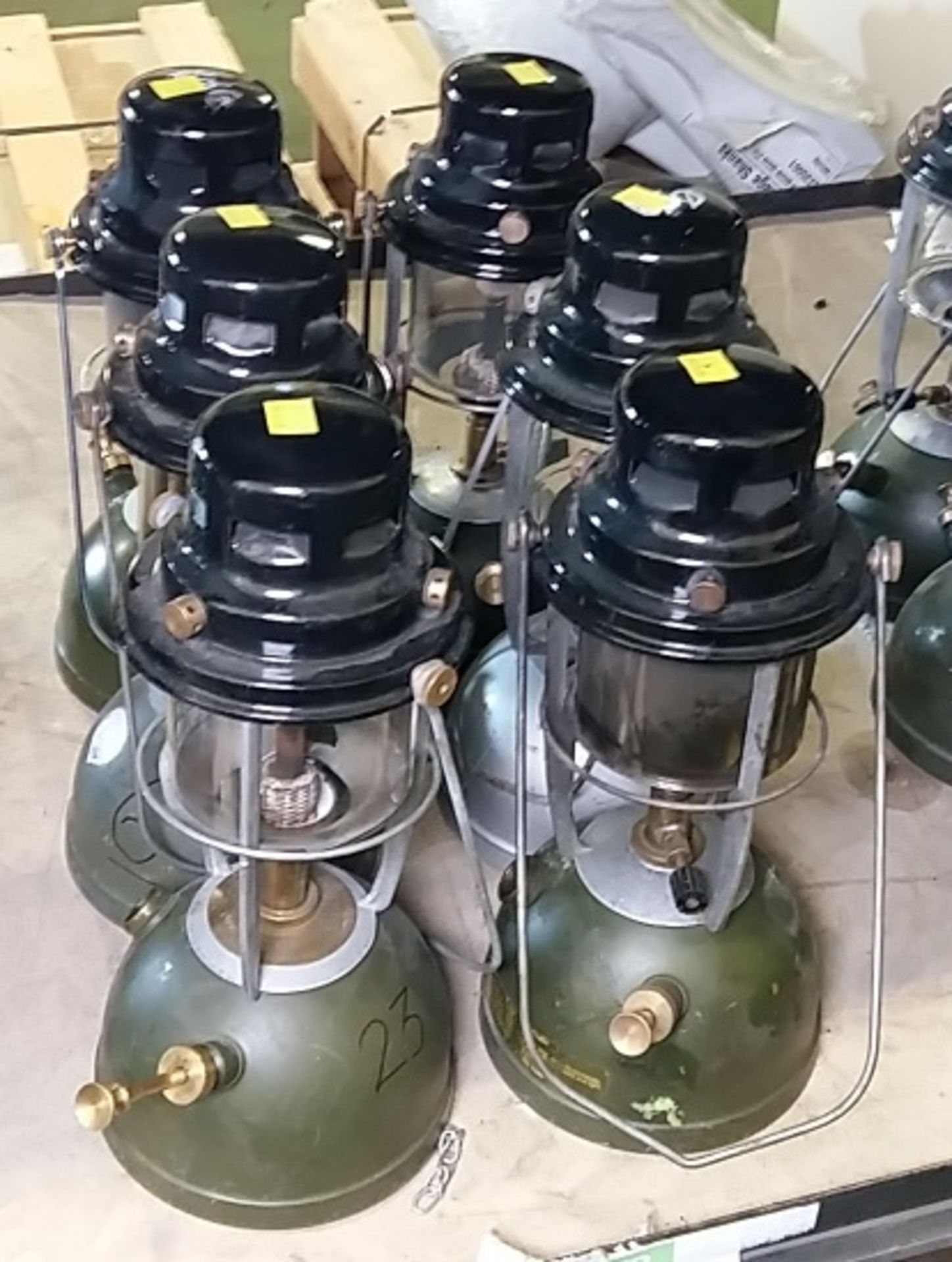 6x Vapalux parafin lanterns