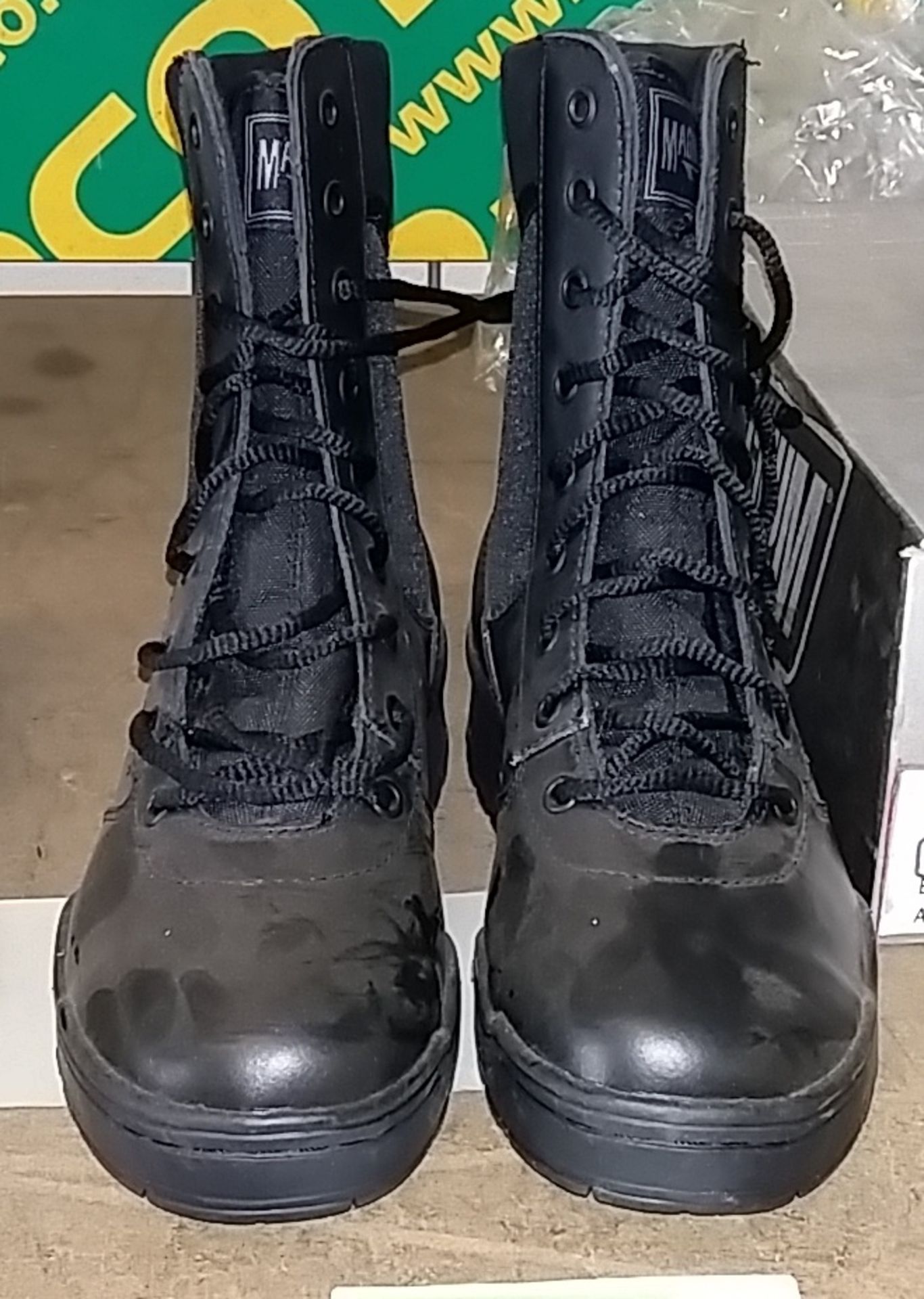Magnum black size 5 boots