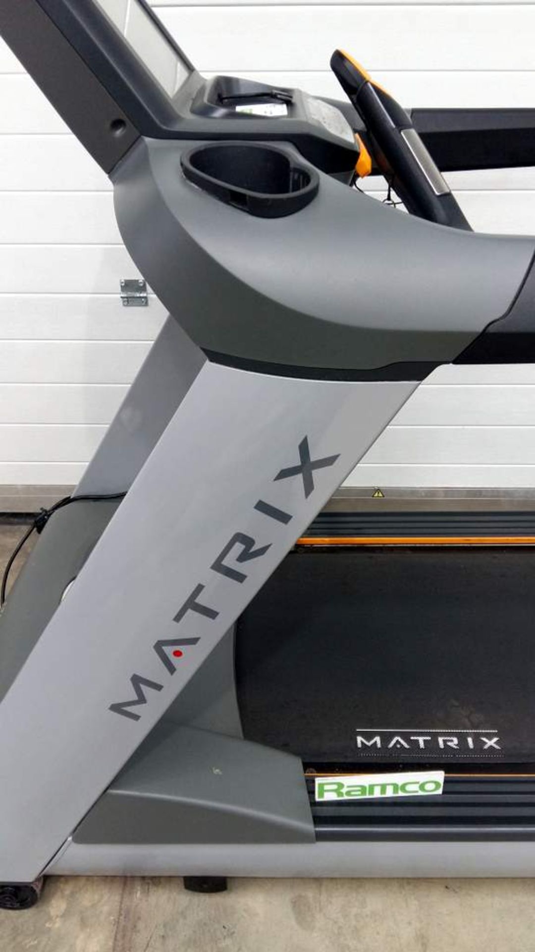 Matrix treadmill with active console Model: T7xe - Max user weight 182kg - 240v - Image 14 of 18