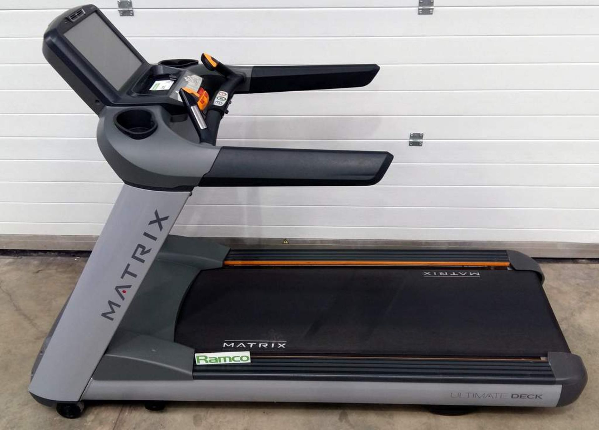 Matrix treadmill with active console Model: T7xe - Max user weight 182kg - 240v - Image 3 of 18