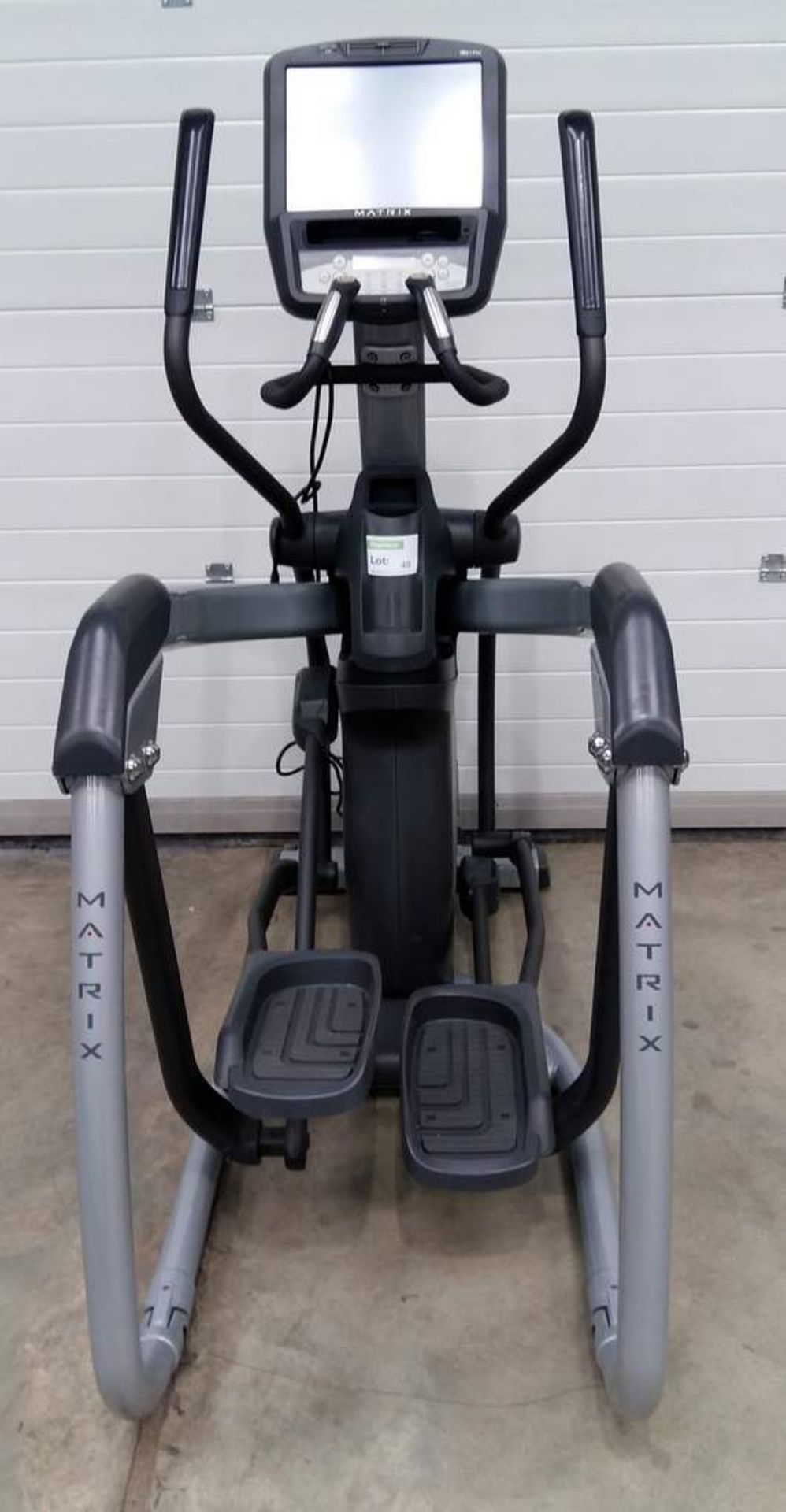 Matrix elliptical trainer with active console Model: E7xe - Max user weight 182kg - 240v - Image 4 of 18