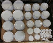 Crockery - Cups, saucers, plates, bowls