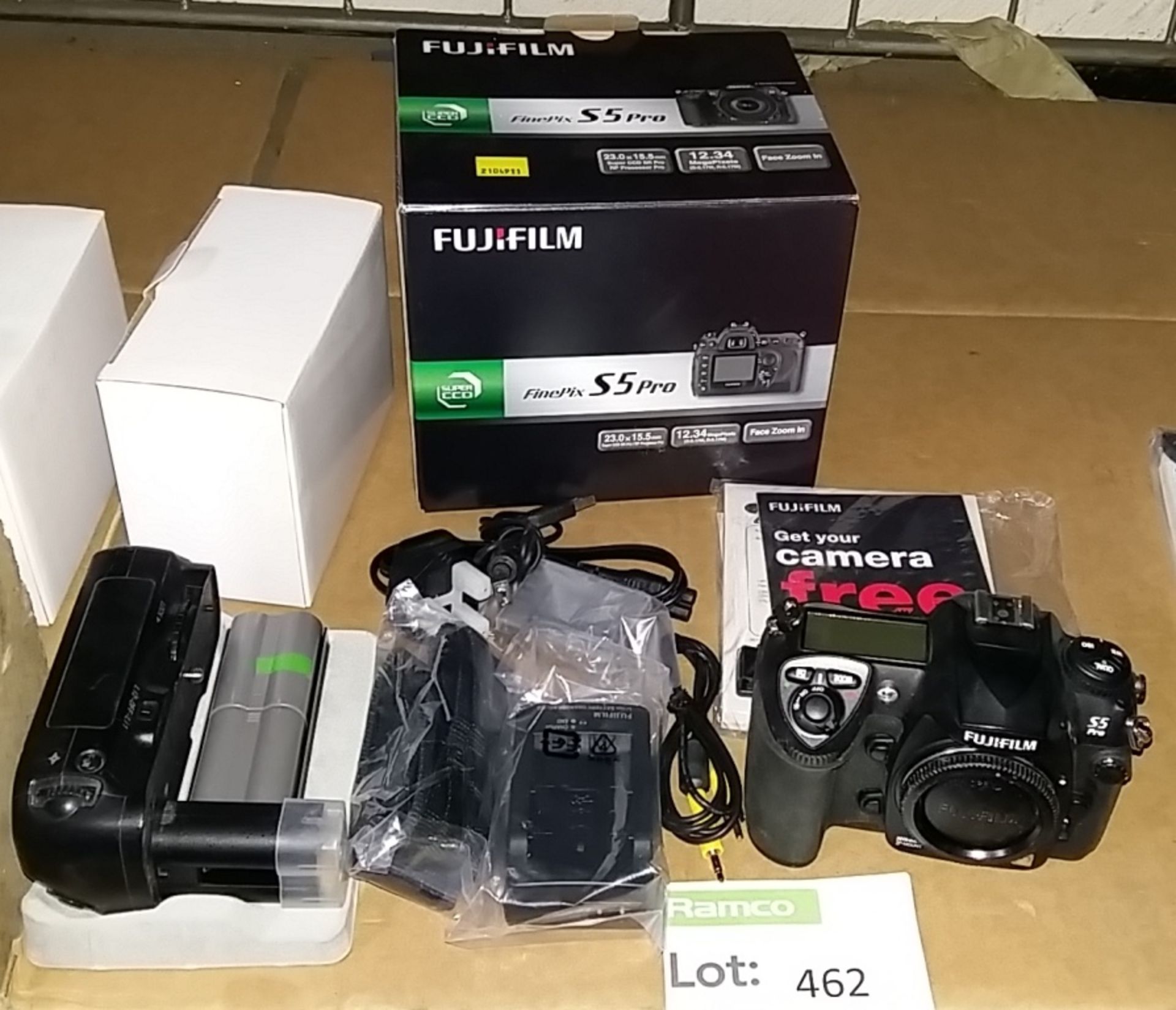 Fujifilm S5 Pro camera body, accessories