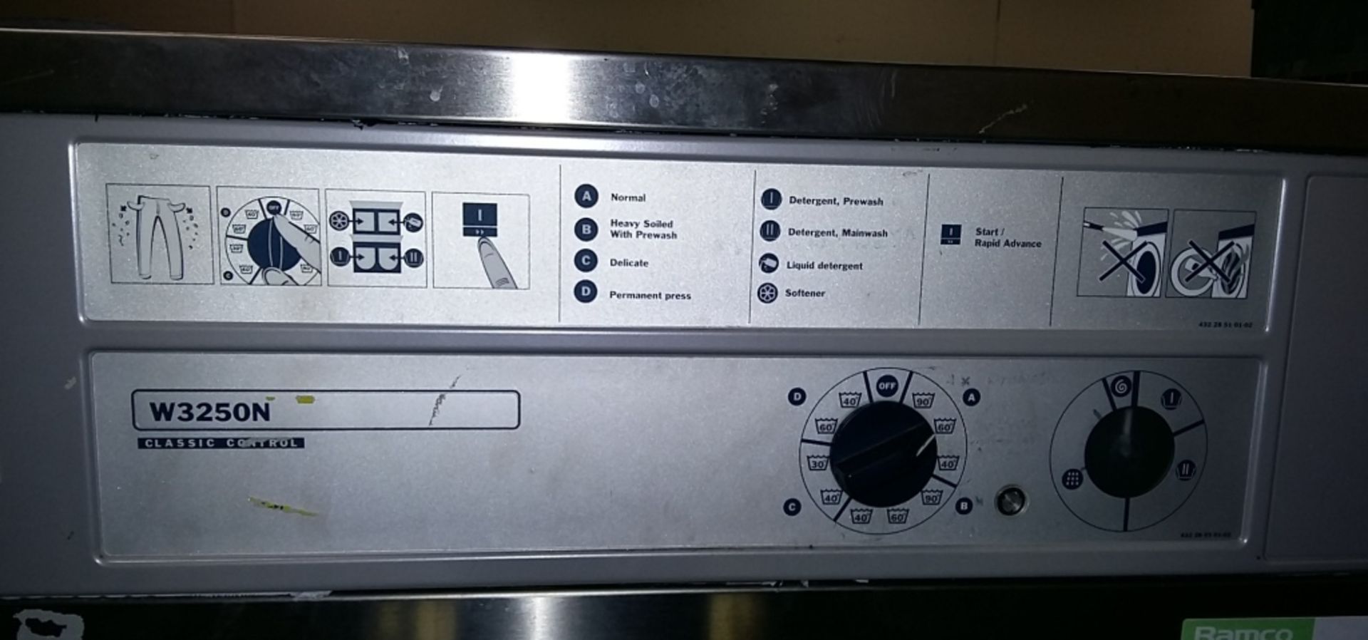 Electrolux W3250N Classic control washing machine - Image 2 of 3