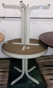 2x Round tables