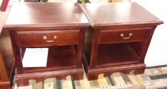 2x Bedside cabinets