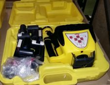 Leica 200-7921 laser level, accessories in carry case