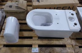 Laufen half pedestal white & Laufen Living white toilet pan