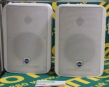 2x Mackie Industries monitor 4W speakers