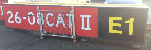 Aircraft runway signage