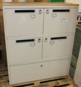 4 Compartment and drawer cabinet