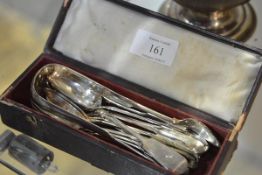 A set of twelve Victorian Scottish silver teaspoons, William Coghill, Glasgow 1867, fiddle