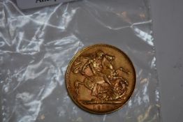 A George V full sovereign 1915