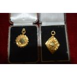 Two 9ct gold sporting medals, unengraved, cased, one case for J. Brown & Son, Selkirk, hallmarks for