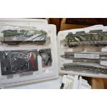 A Hawthorne Village (Bachmann) Thomas Kinkade Christmas set comprising locomotive, tenders, coaches,