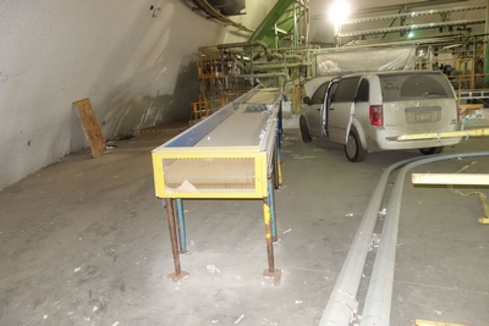 LARGE POWER CONVEYOR