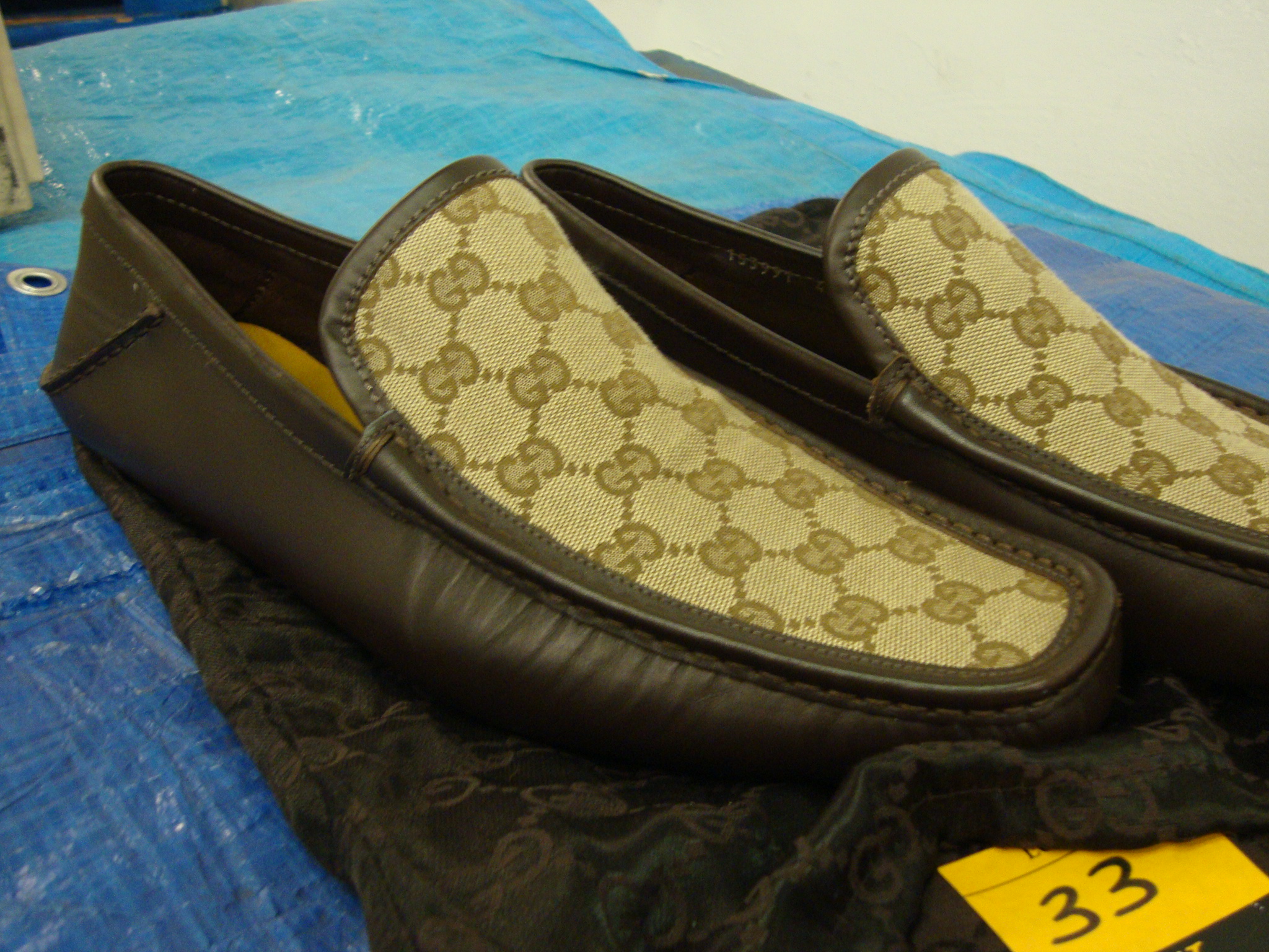 Pair of Gucci men's loafers/driving shoes in chocolate brown leather plus Gucci fabric upper. Size - Image 2 of 5