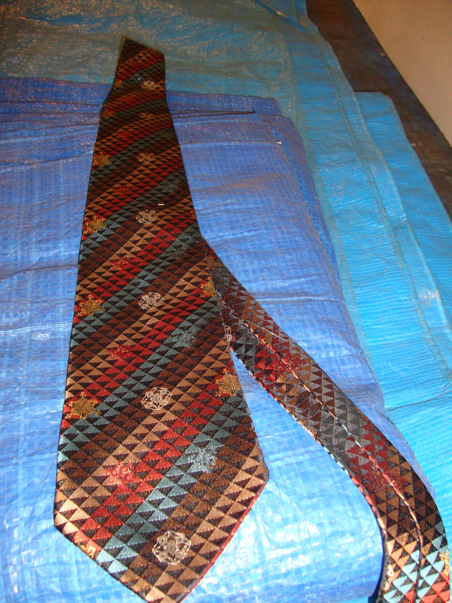 Vivienne Westwood 100% silk tie, made in Italy - Image 3 of 3