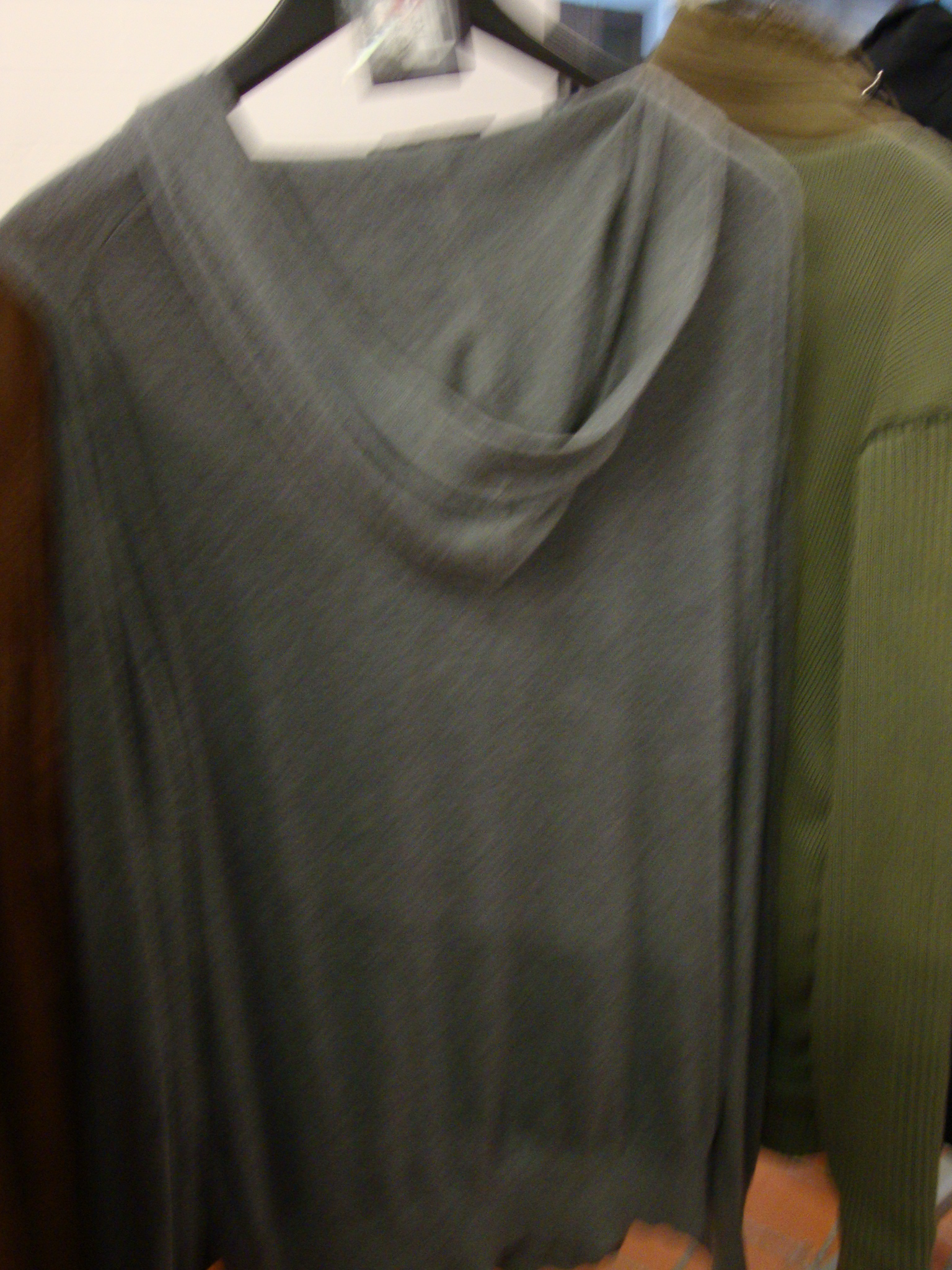 Zegna Sport button-up hooded top in cashmere/cotton mix, size XXXL, colour pale grey, originally - Image 3 of 3