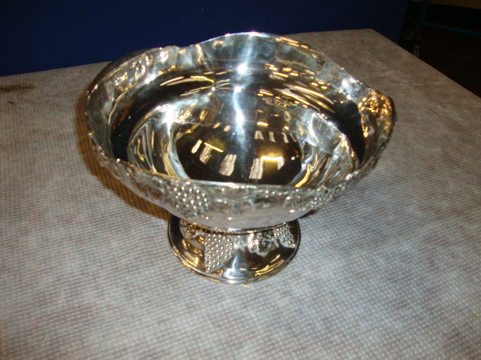 Sterling silver fruit bowl NEW PHOTOS - Image 3 of 13