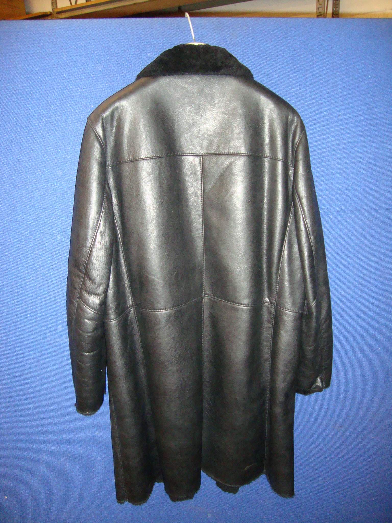 Giorgio Armani Collezioni men's black embossed leather sheepskin shearling 3/4 length coat - Image 5 of 5