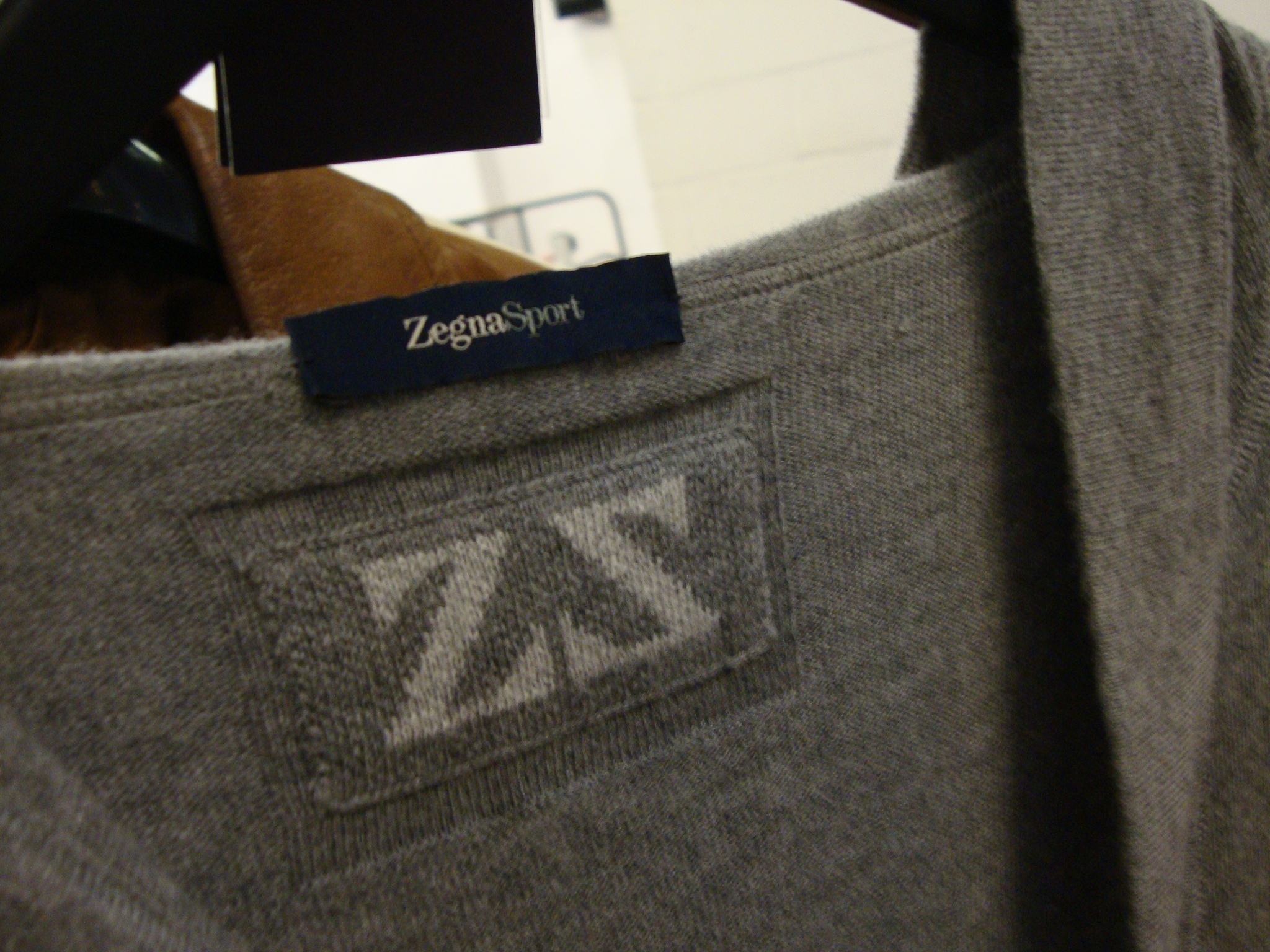 Zegna Sport button-up hooded top in cashmere/cotton mix, size XXXL, colour pale grey, originally - Image 2 of 3