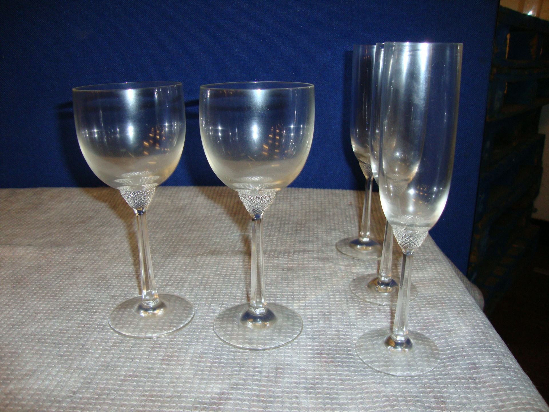 5 off Villeroy & Boch Octavie fine crystal wine glasses, comprising 3 off 225mm tall champagne