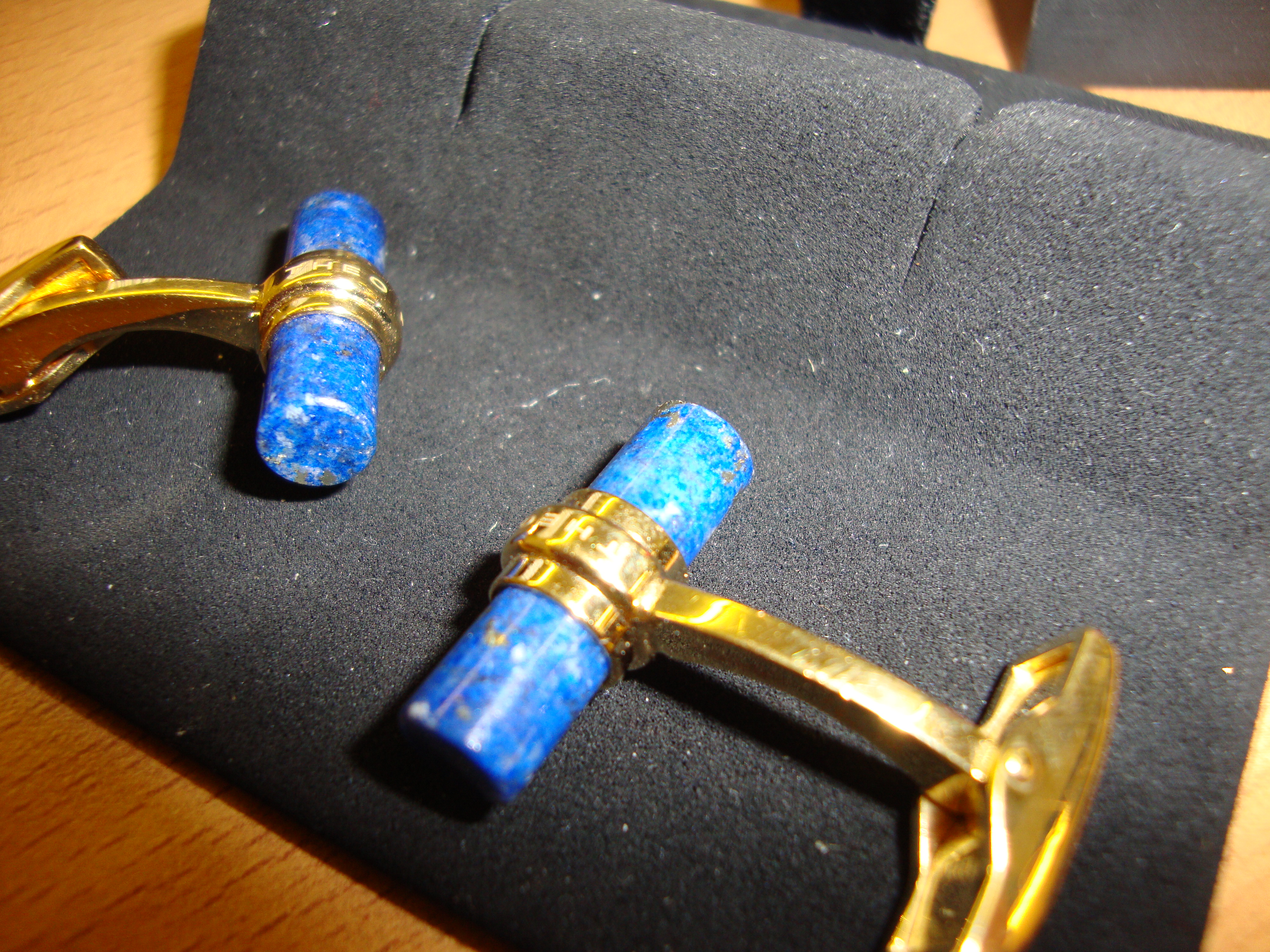 Theo Fennell 18K yellow gold cufflinks with Lapis Lazuli batons. Marked 750 AU and hallmarked, - Image 8 of 8