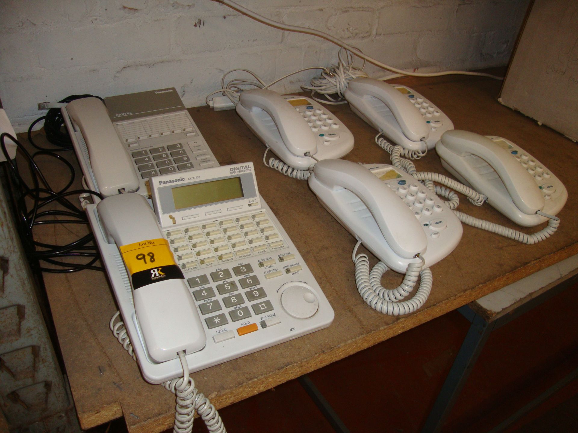 Quantity of telephone handsets