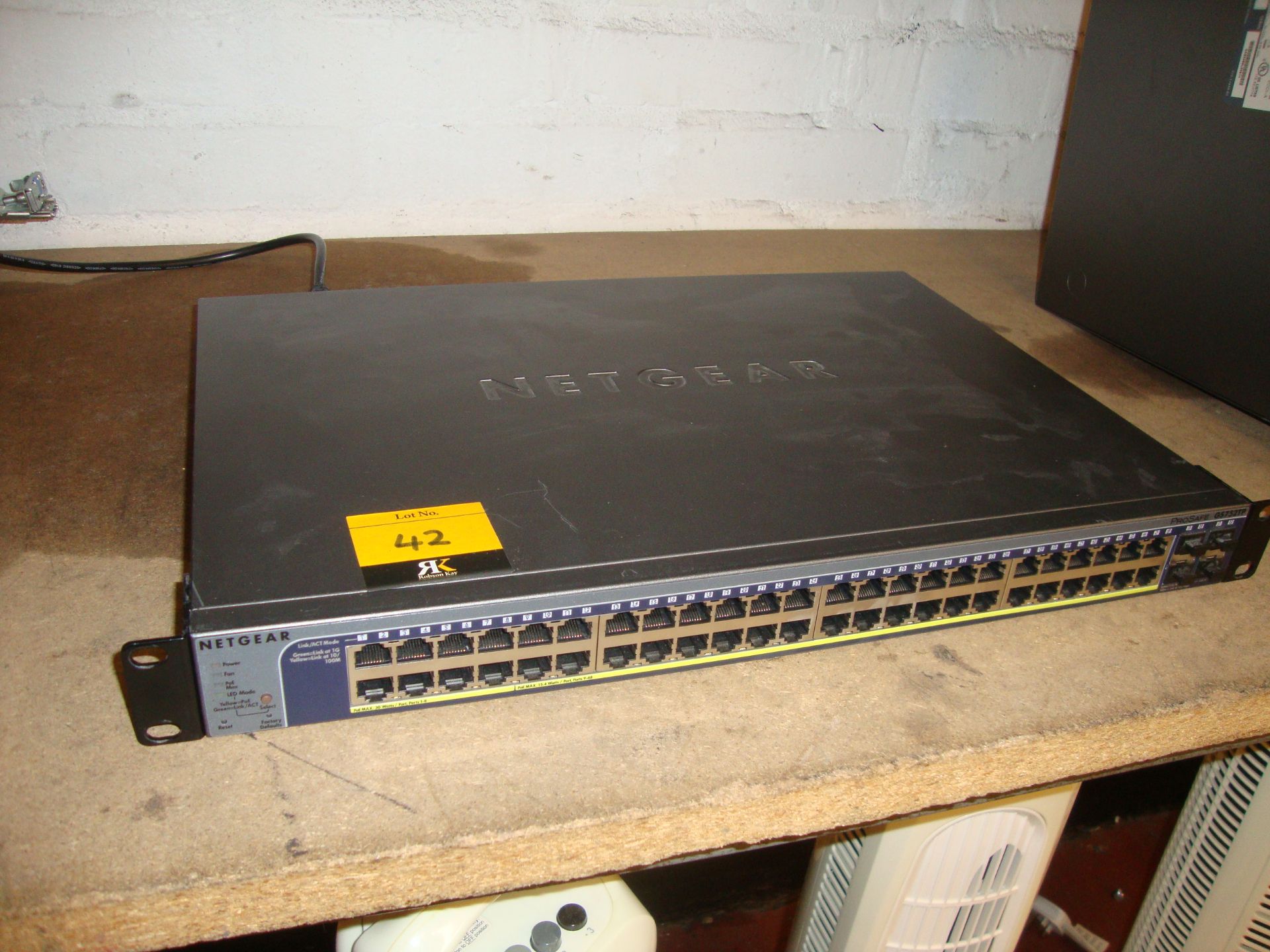 Netgear Prosafe model GS752TP rack mountable 48 port gigabit switch