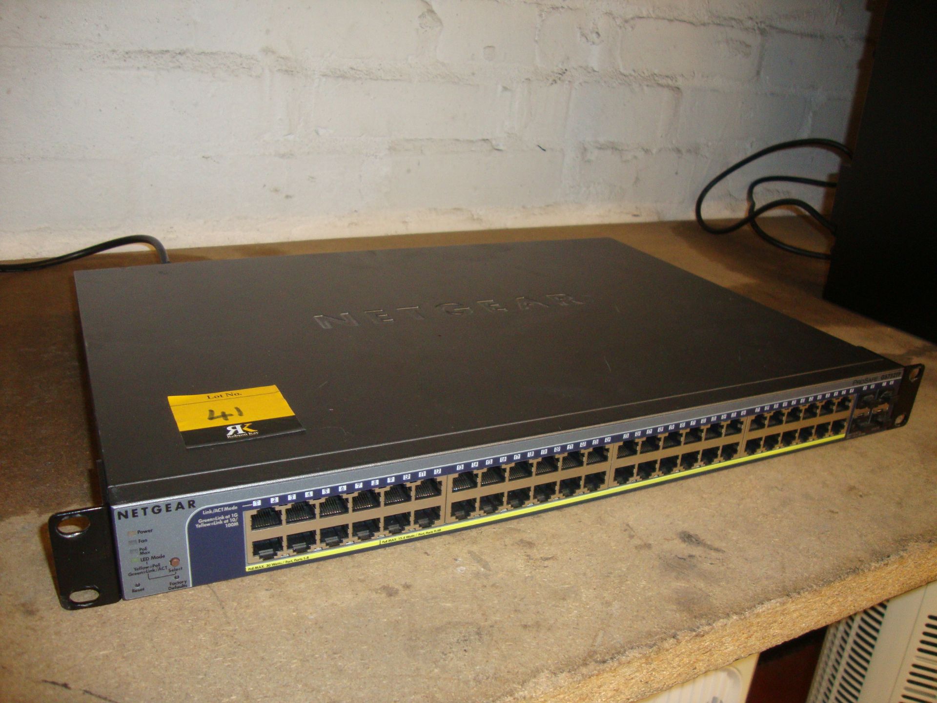 Netgear Prosafe model GS752TP rack mountable 48 port gigabit switch