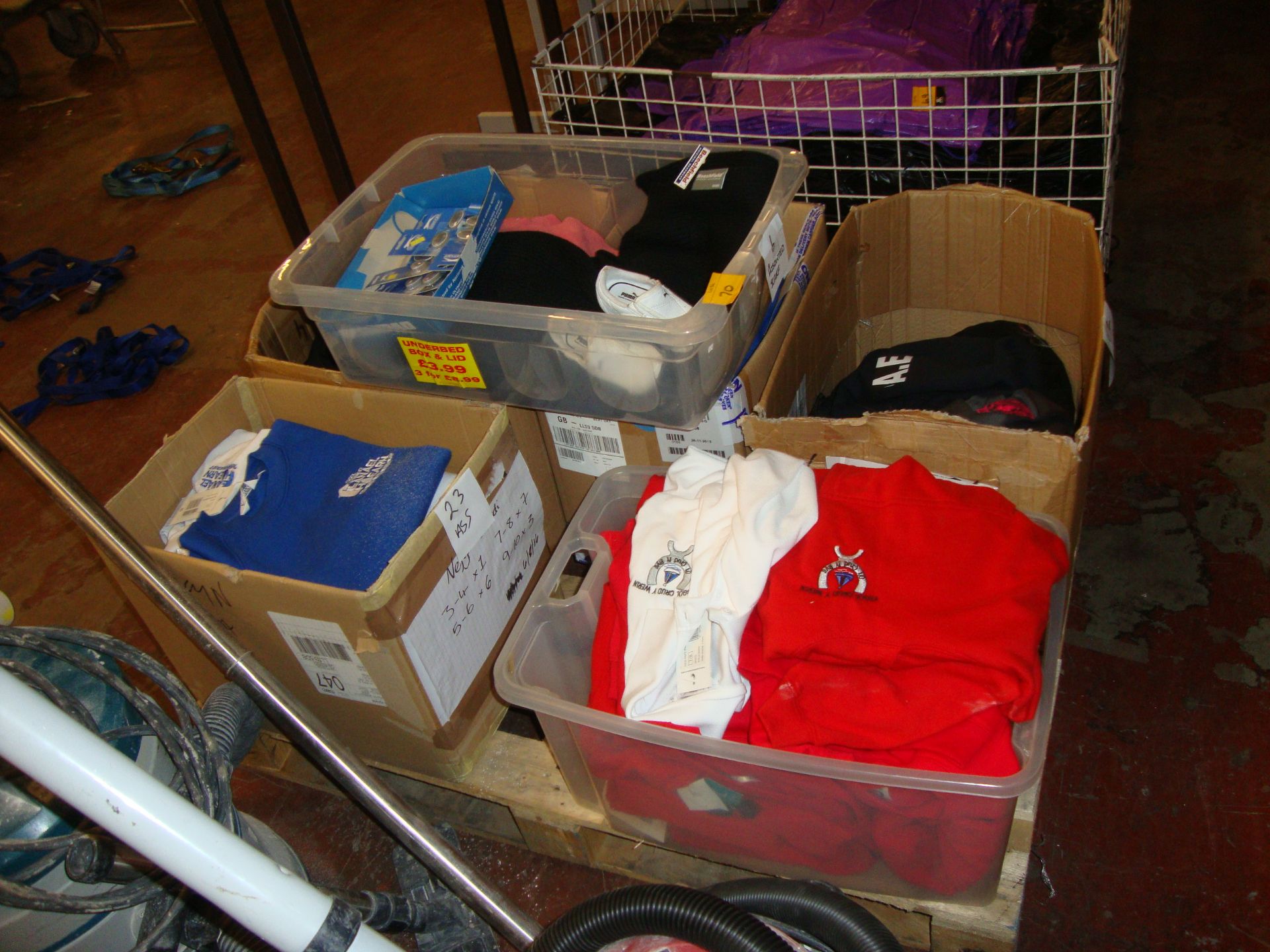 Contents of a pallet of assorted school uniform items, plus a quantity of scarves, Slazenger anti- - Image 3 of 4