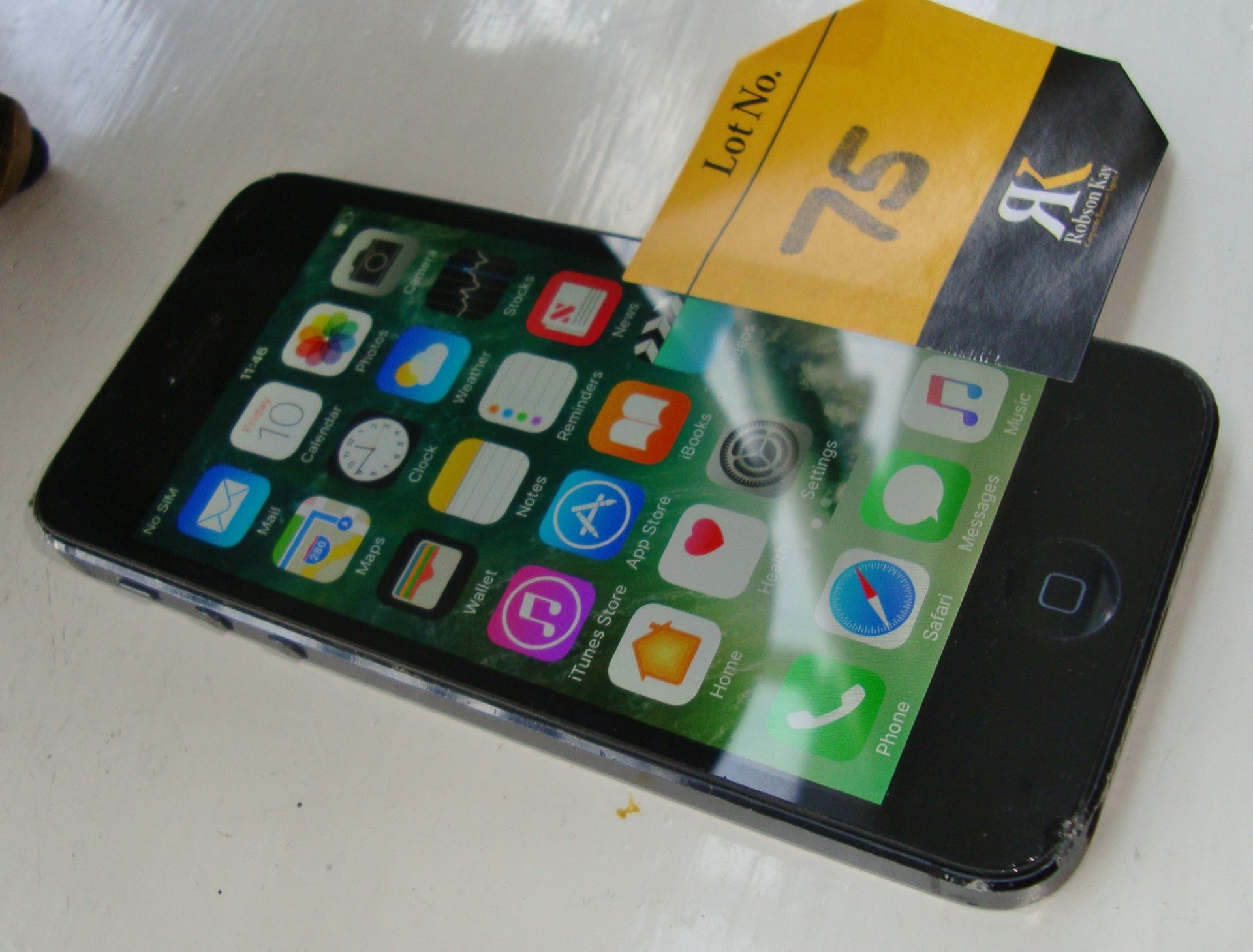 Apple iPhone 5 model A1429 - no accessories - Image 4 of 4