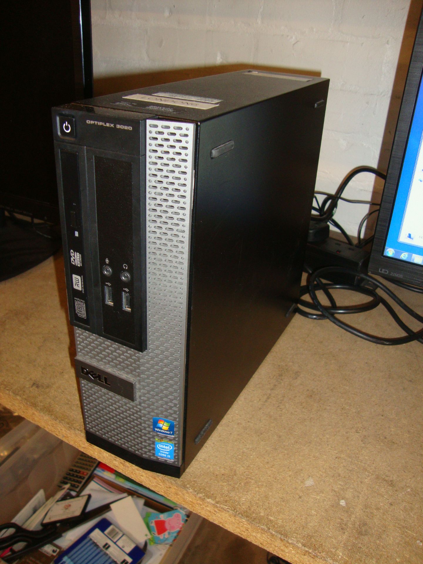 Dell Optiplex 3020 computer with Core i5-4590 processor, 8Gb RAM, 500Gb hard drive + LG 22" Monitor - Image 2 of 7