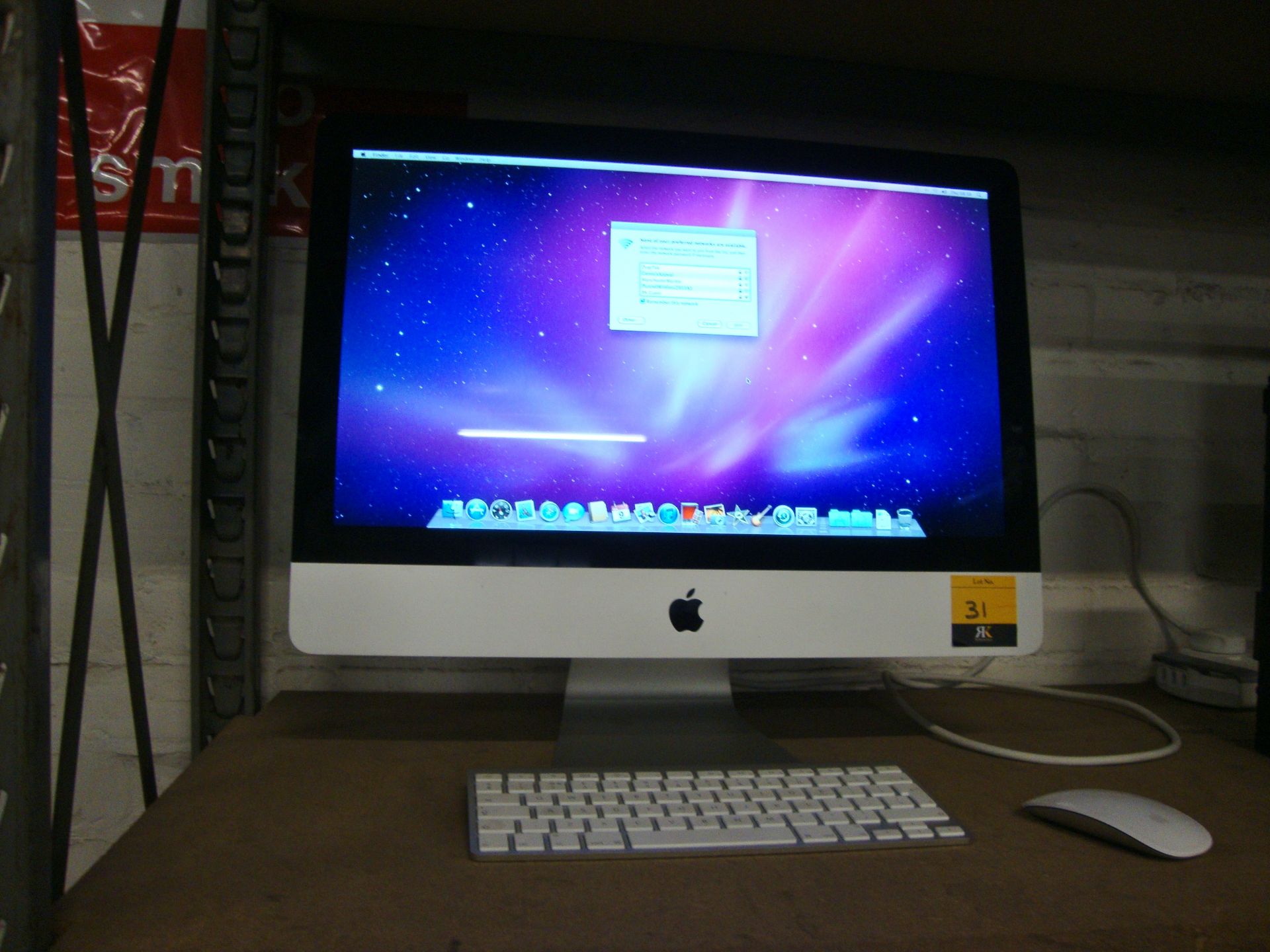 Apple iMac Intel Core i3 @ 3.06GHz, 4Gb RAM, 500Gb hard drive all-in-one computer model A1311 - Image 3 of 11