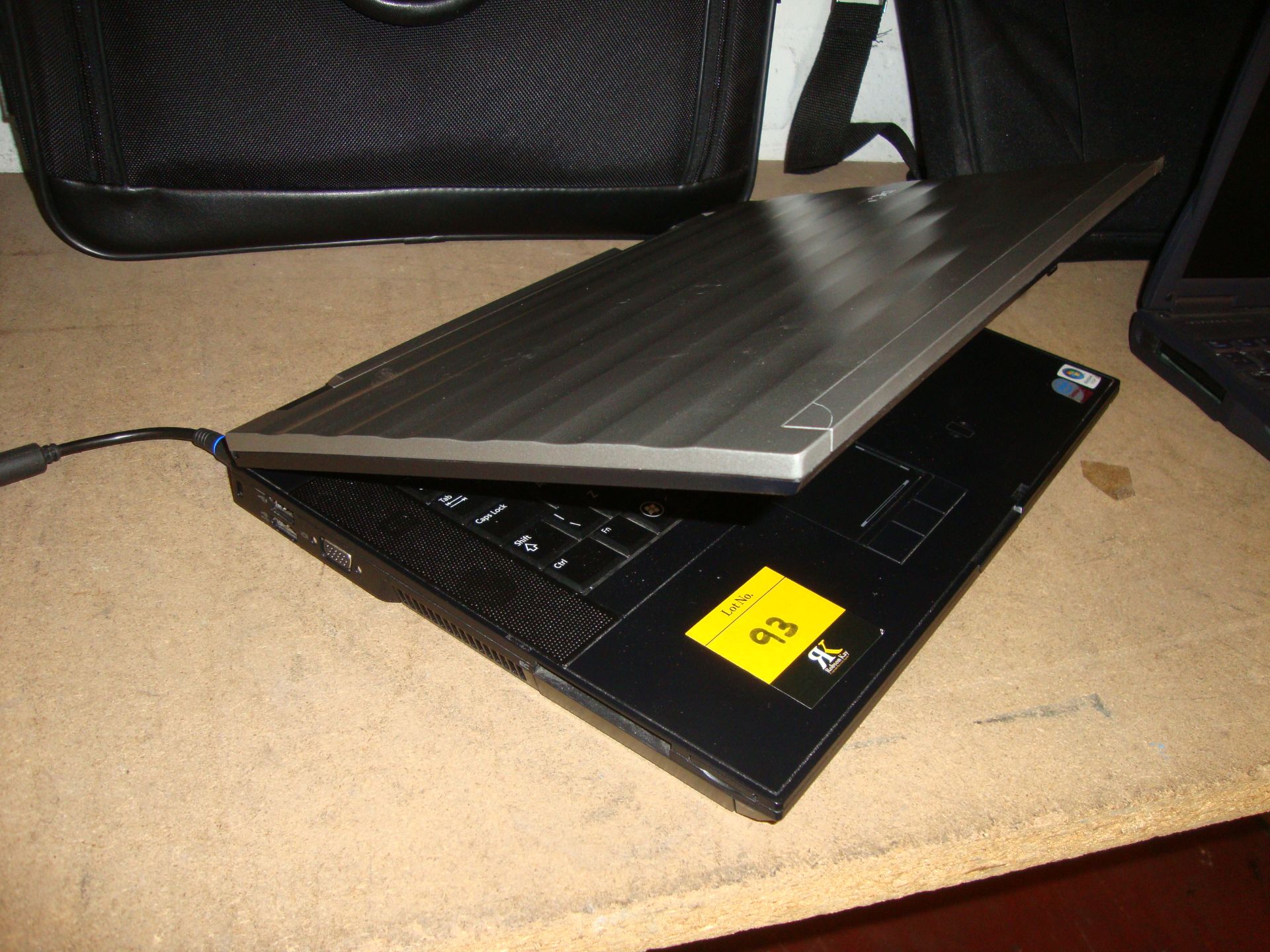 Dell Precision M4400 notebook With Core 2 Duo T9400, 4GB Ram including power pack and carry case - Image 8 of 10