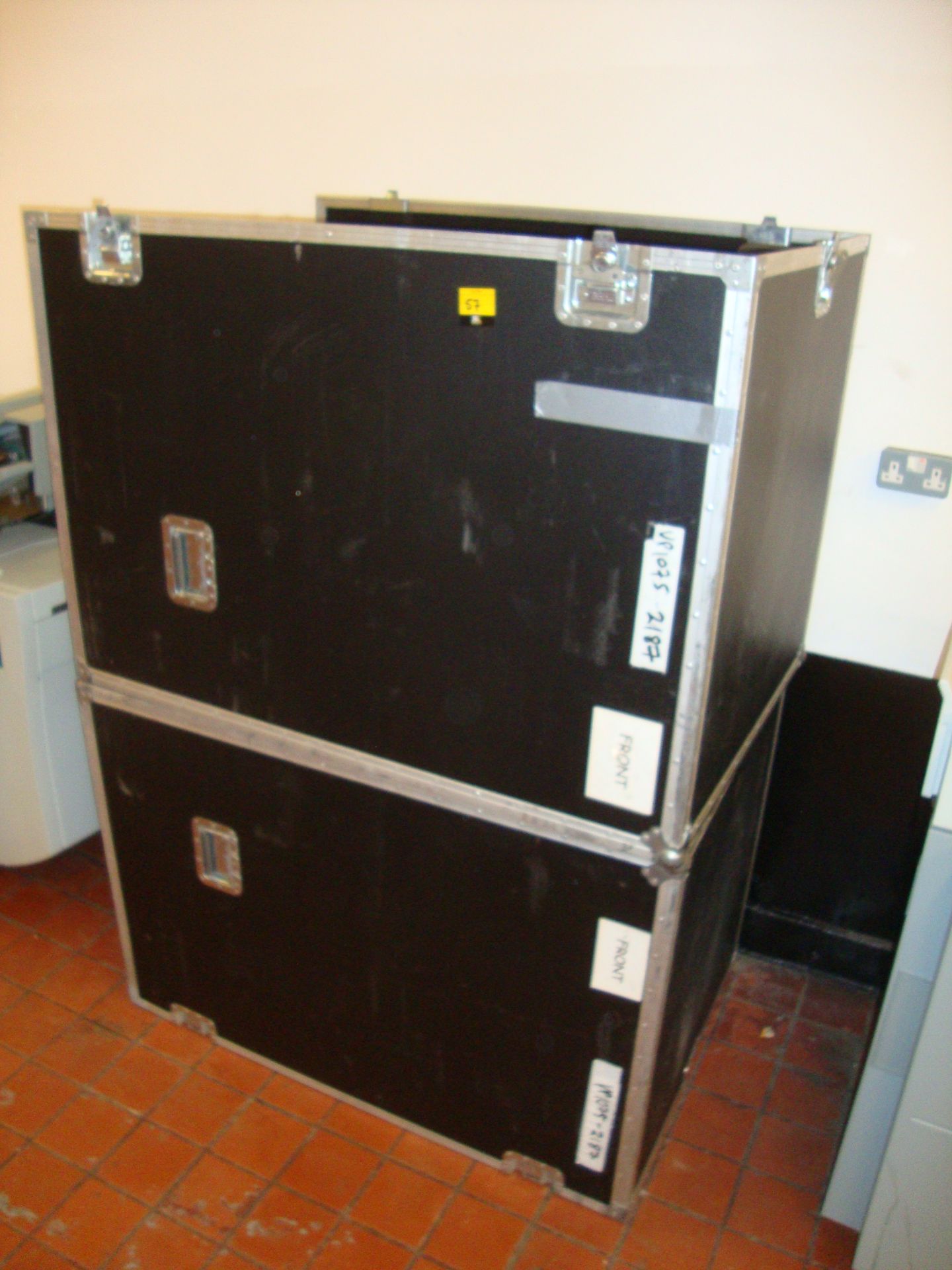 Oce VarioPrint 1075 large heavy duty printer. Please note this lot includes the 2-section flight - Image 6 of 18