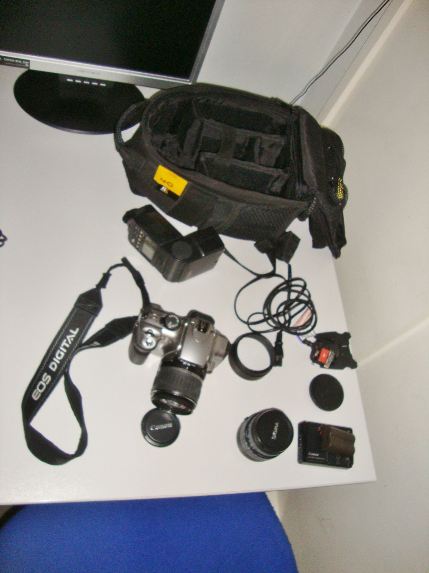Canon 300D EOS digital SLR camera and lenses - Image 9 of 9