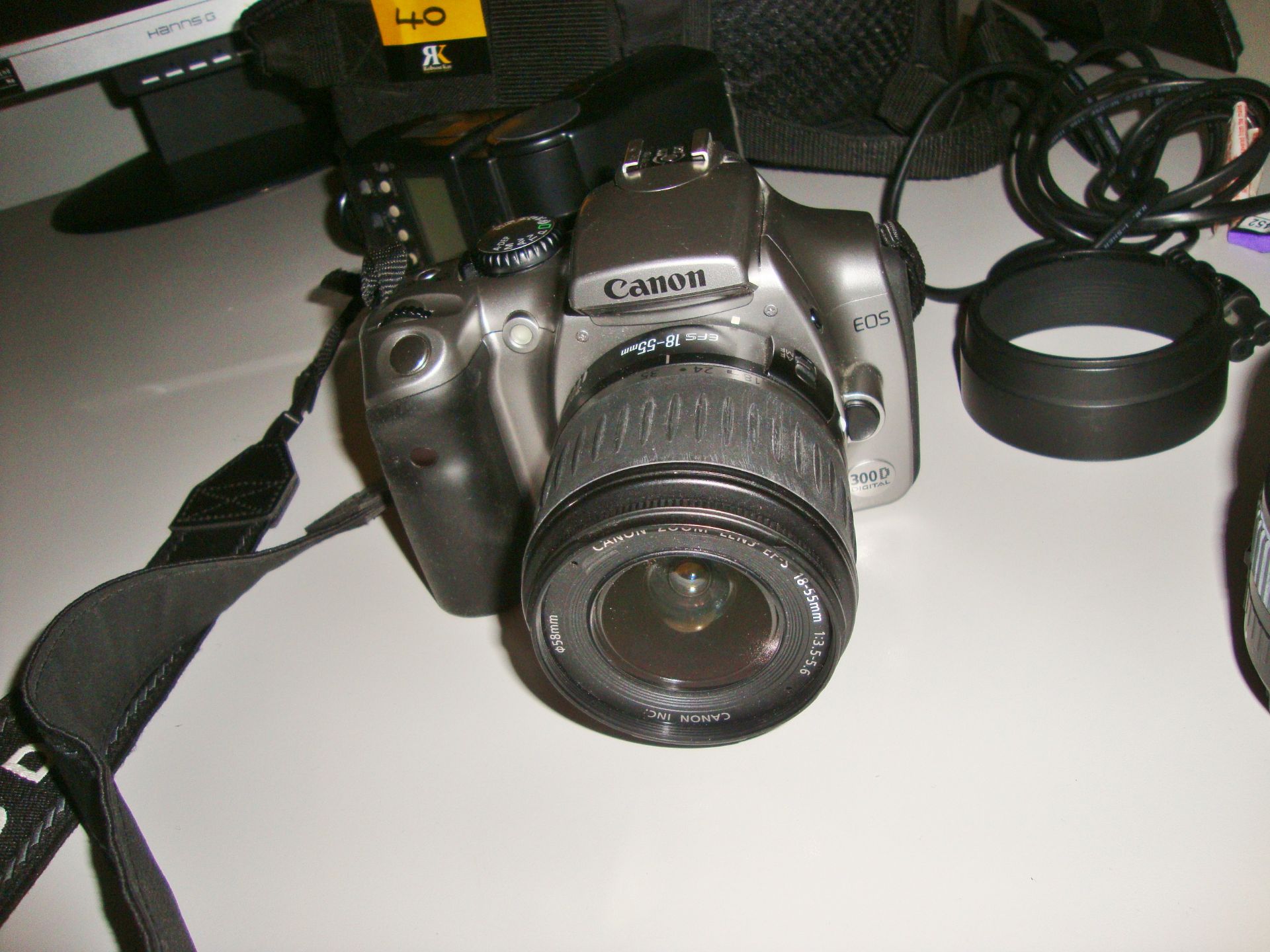 Canon 300D EOS digital SLR camera and lenses - Image 8 of 9