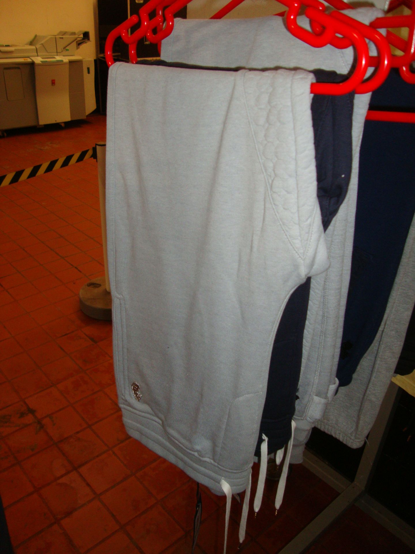 6 off assorted Luke sweat pants - Image 4 of 7