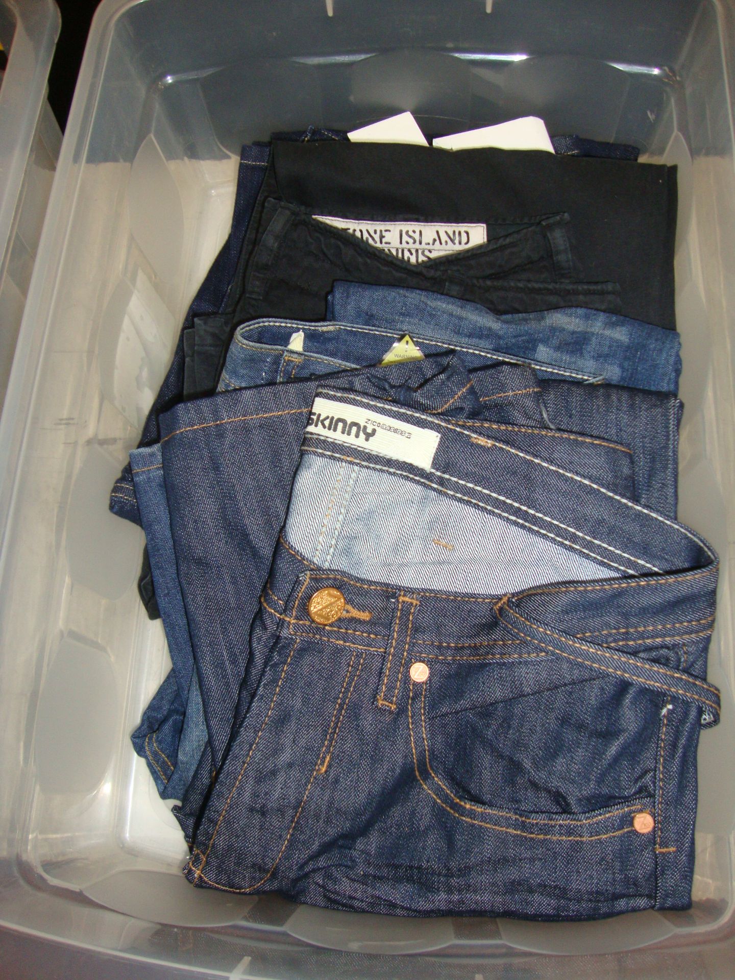 8 pairs of assorted jeans by a variety of brands including Stone Island, Zico, Moschino and others - Image 3 of 3