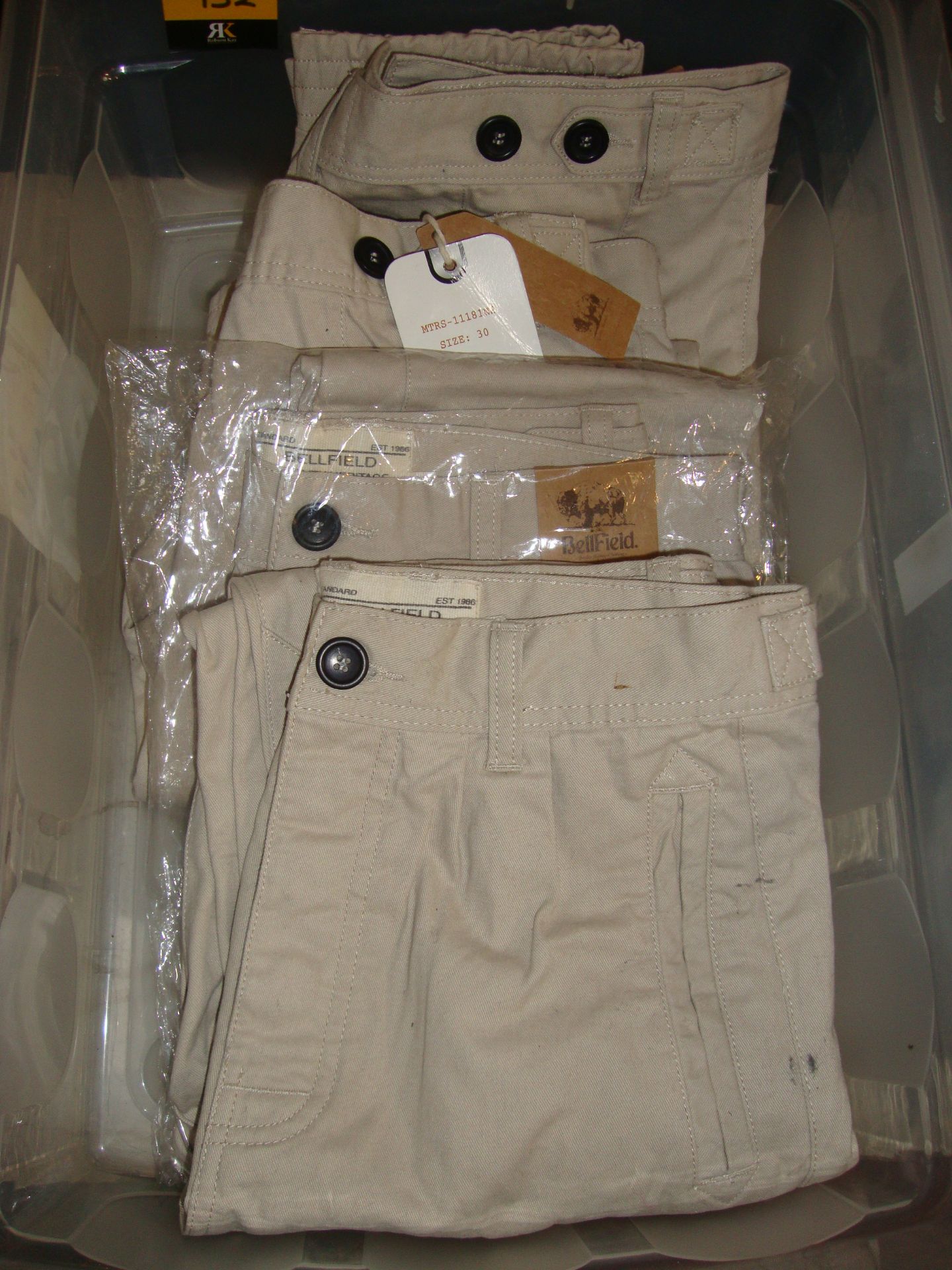 4 pairs of BellField canvas pants/trousers in assorted sizes - Image 2 of 3