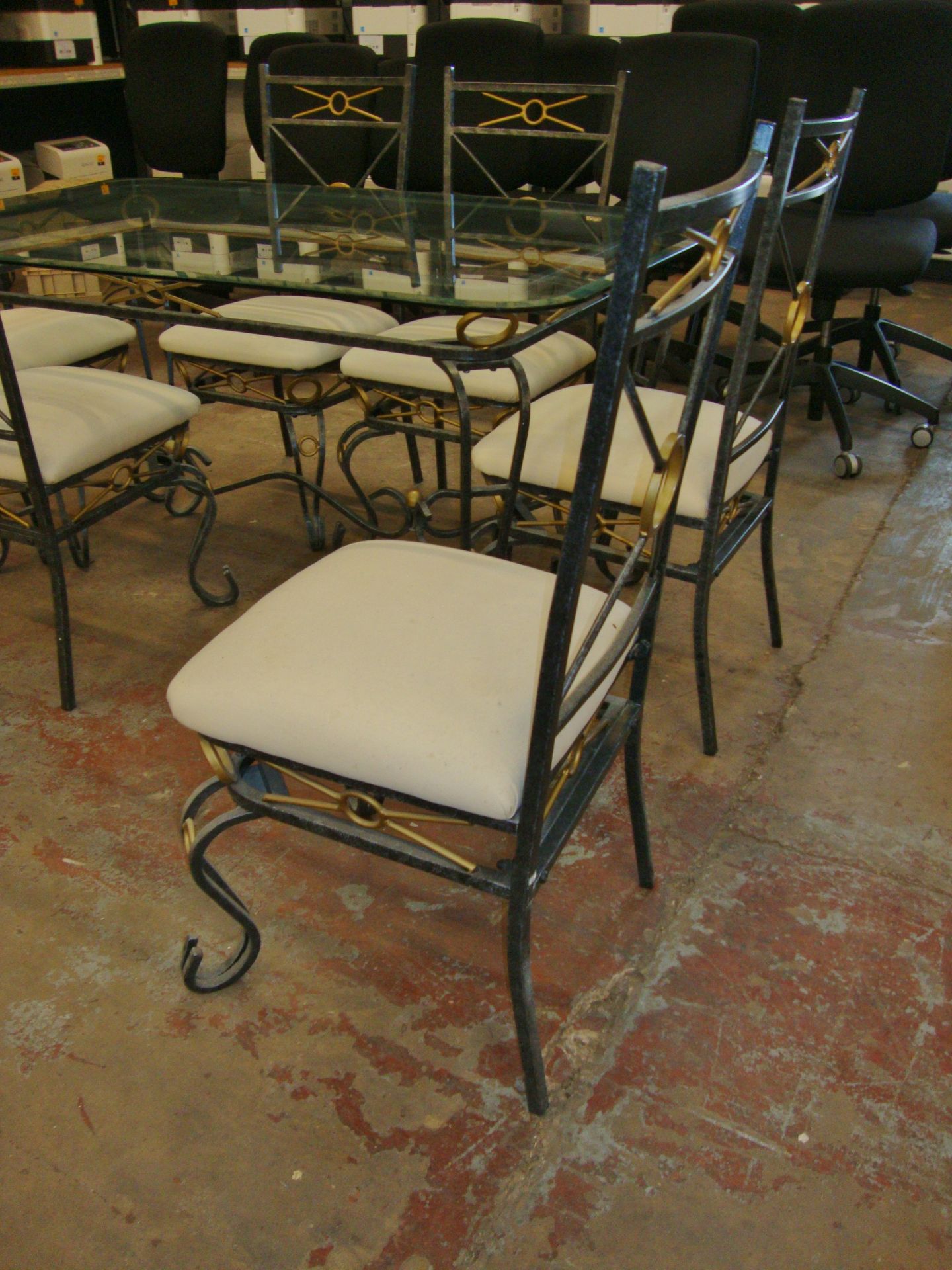 Large dining suite comprising 6-seater table with bevelled glass top plus 6 metal chairs with - Bild 5 aus 5