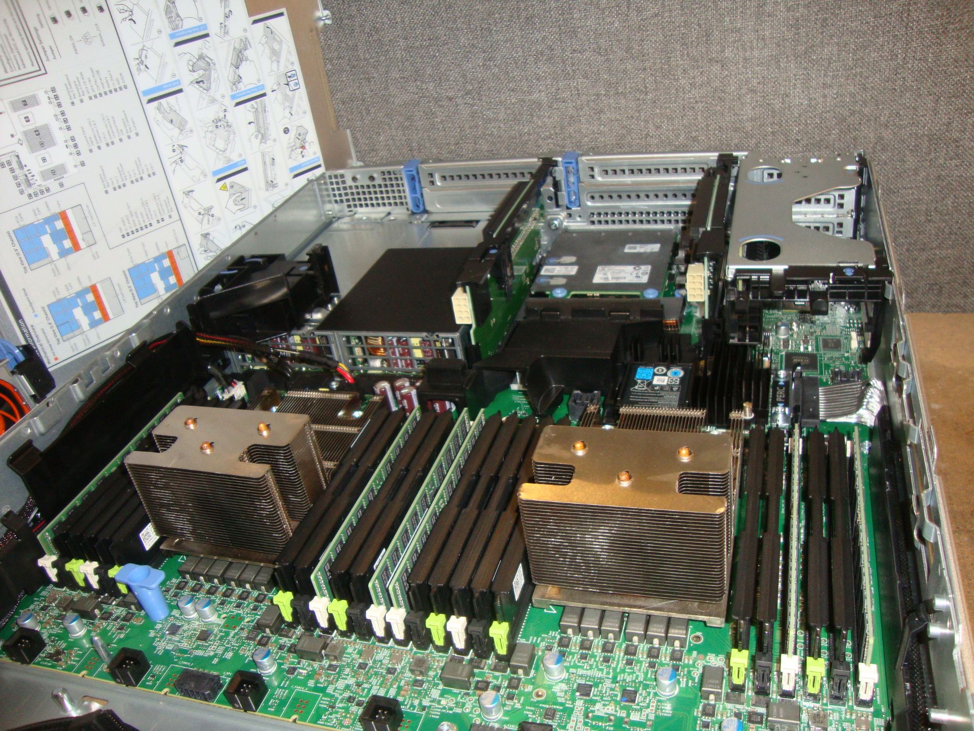 Dell PowerEdge model R730 server with twin Xeon 6 Core E5-2609 V3 1.9 GHz processors, 96Gb RAM, - Image 8 of 13