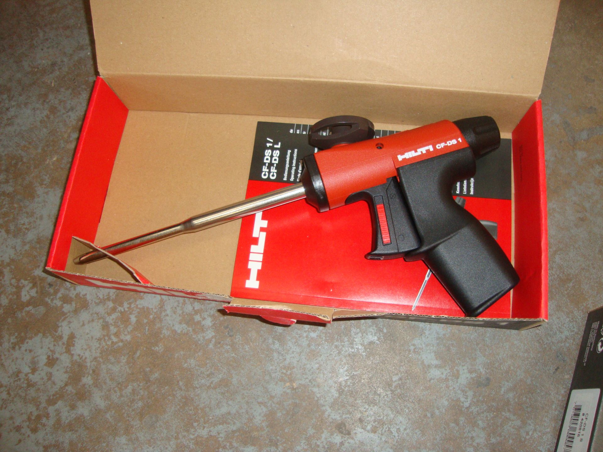 Hilti model CF-DS1 dispenser gun - appears unused. Includes box and instruction booklet/manual - Image 2 of 2