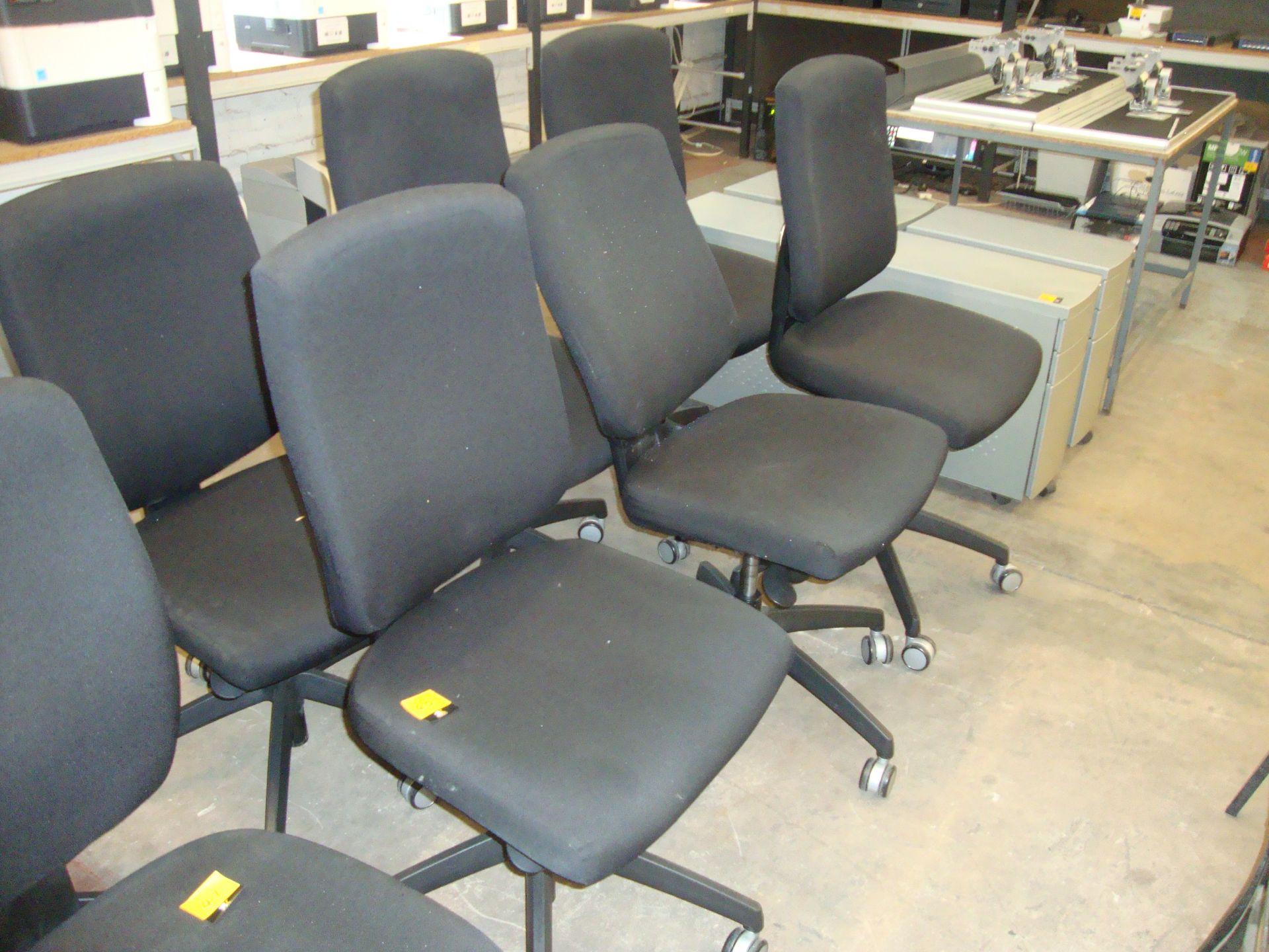 6 off matching black operator's chairs - Image 2 of 7