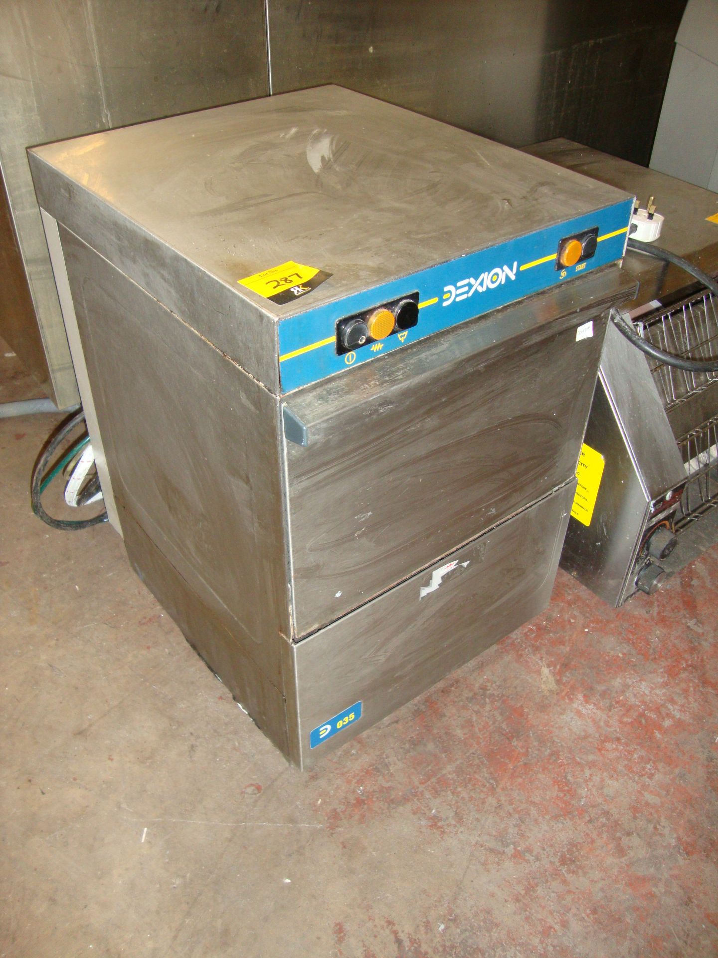Dexion compact glass washer