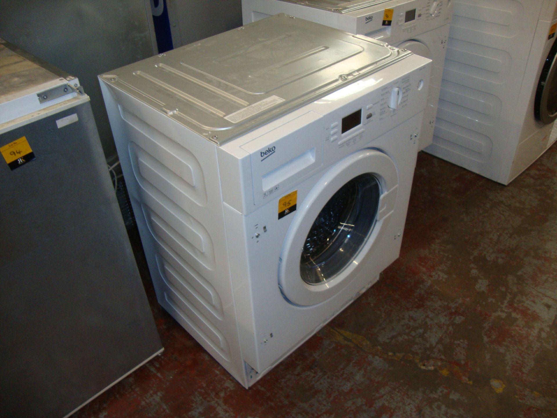 Beko 7kg 1600rpm A plus washing machine model WMI71641