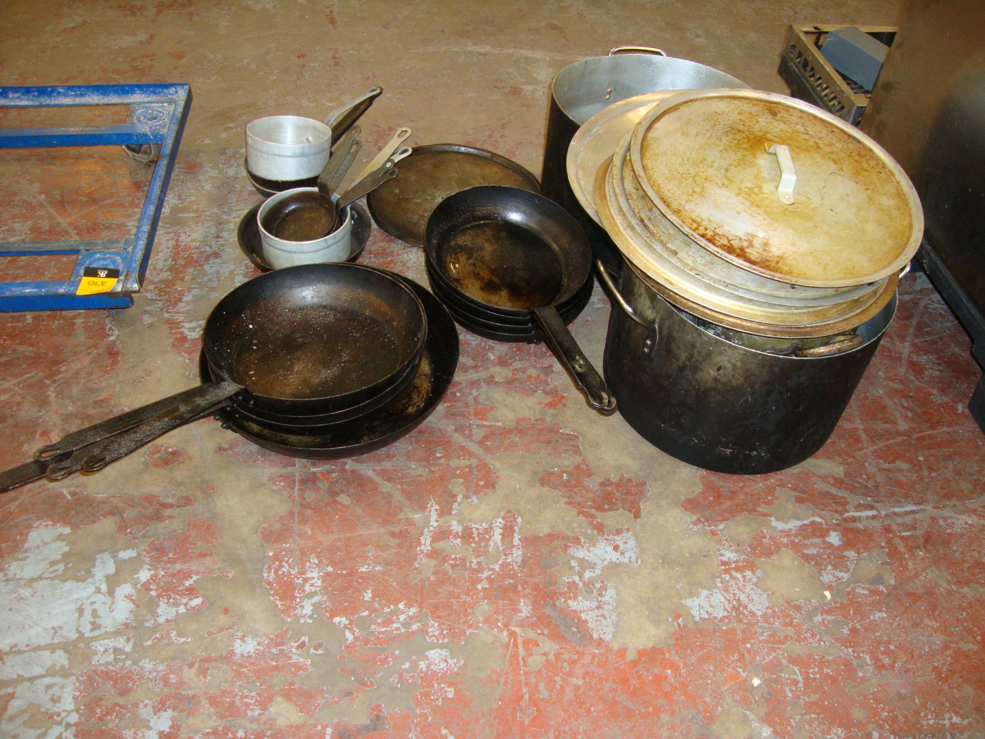 Quantity of pans as pictured - Image 4 of 5