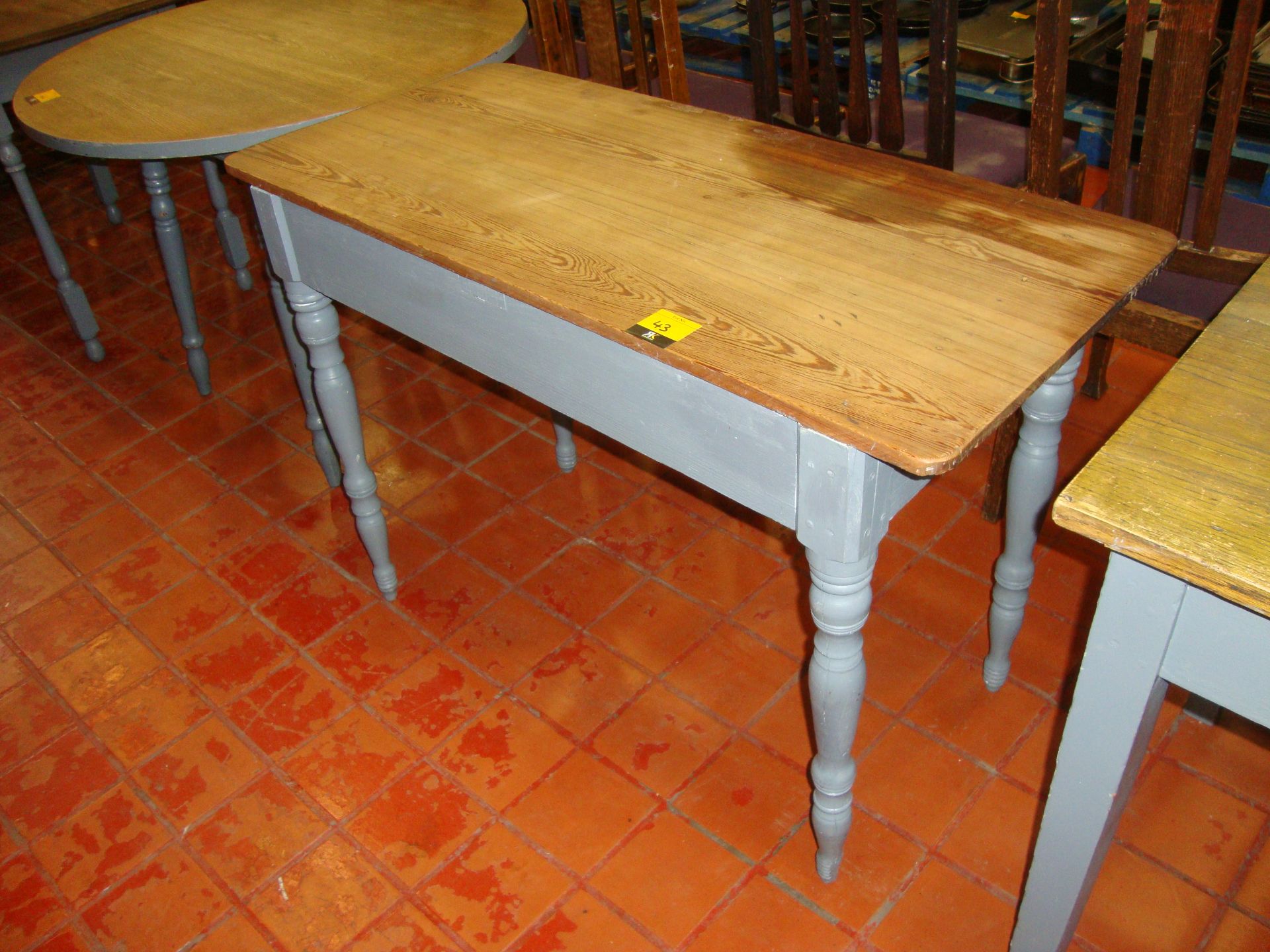 Wooden table with grey legs, max external dimensions circa 43" x 20" x 30" - Image 2 of 2